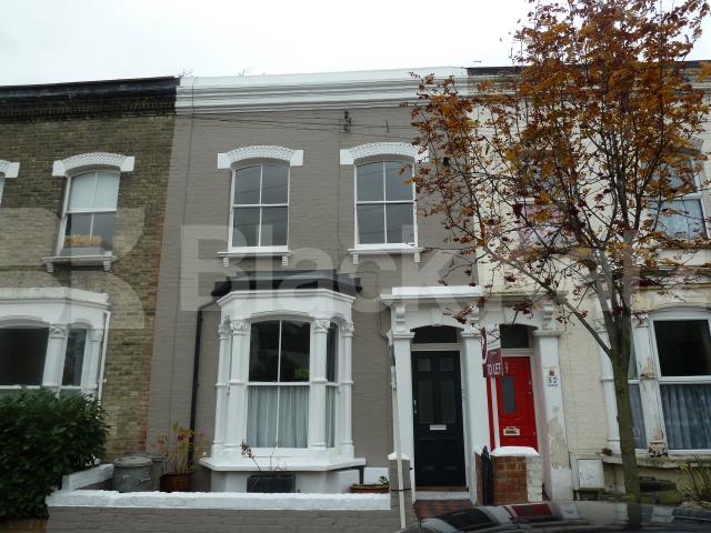 			NEW INSTRUCTION, 2 Bedroom, 1 bath, 1 reception Flat			 Monsell Road, ARSENAL-HIGHBURY